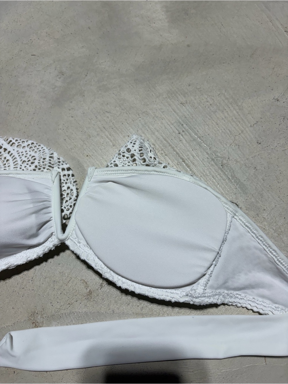 Aerie White Crochet Bandeau strapless Bikini Top XS - Picture 6 of 8